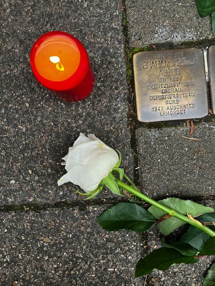 PUTZEN GEGEN DAS VERGESSEN