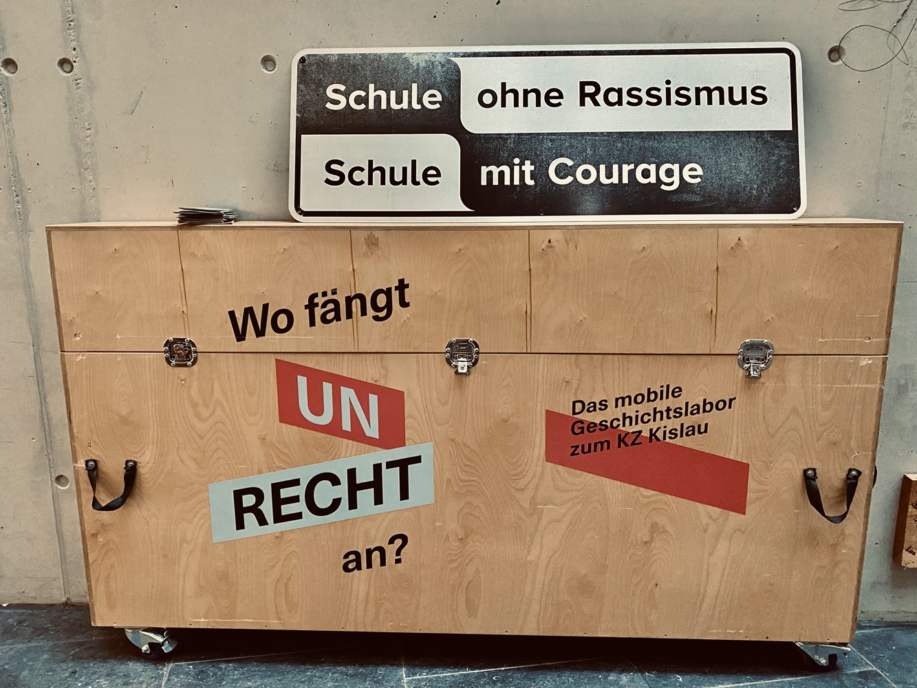 WO FÄNGT UNRECHT AN?
